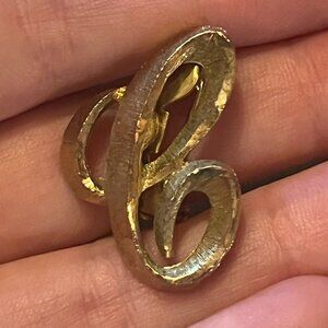 Vintage Initial Brooch "C" Brushed Goldtone Marked Mamselle